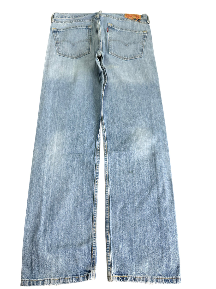 LEVI'S JEANS (42)