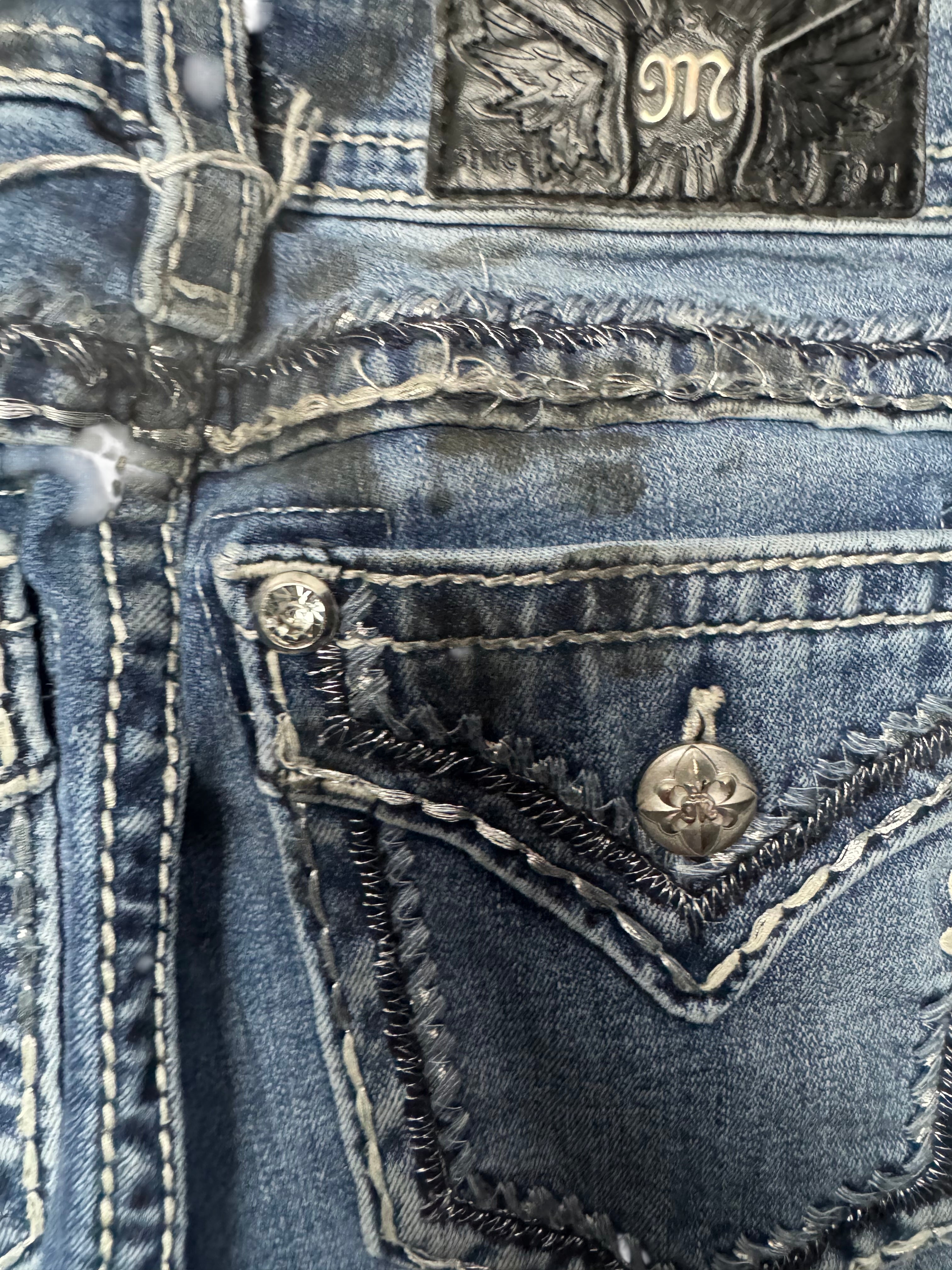 MISS ME / TRUE RELIGION JEANS (182)