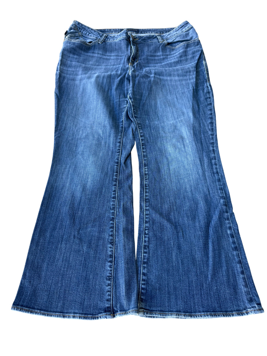 Y2K BOOTCUT WOMEN LOW WAIST JEANS (353)