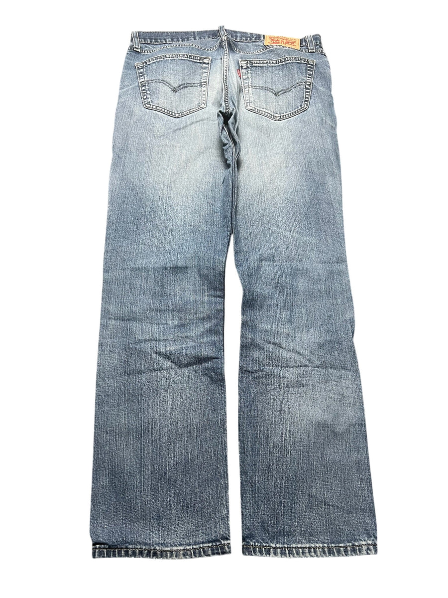 LEVI'S JEANS (119)