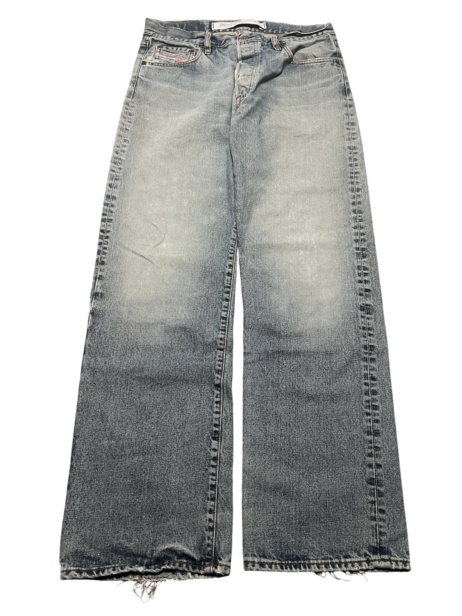 LEVI'S JEANS (125)
