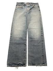 LEVI'S JEANS (125)