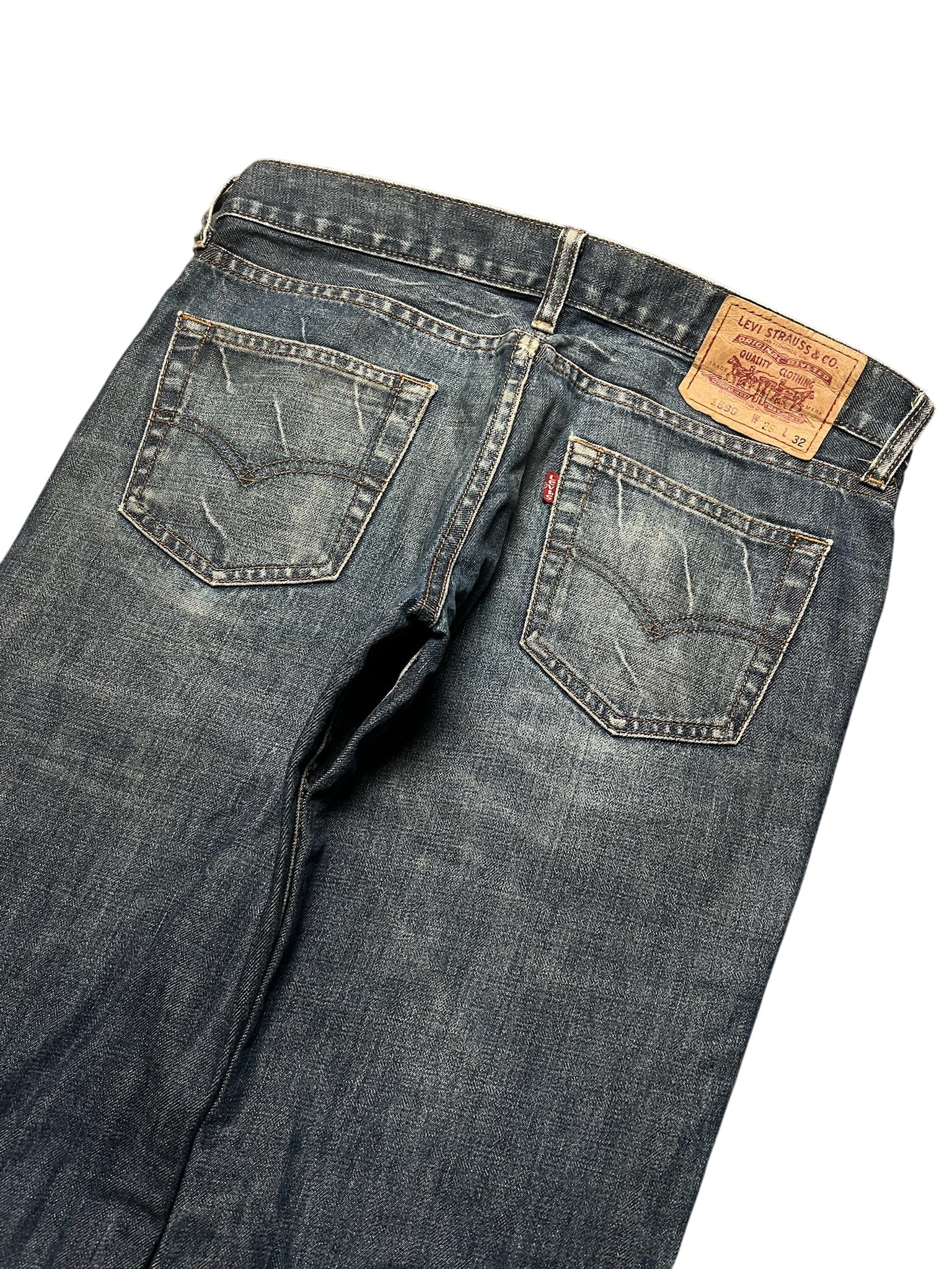 LEVI'S WASHED JEANS (194)