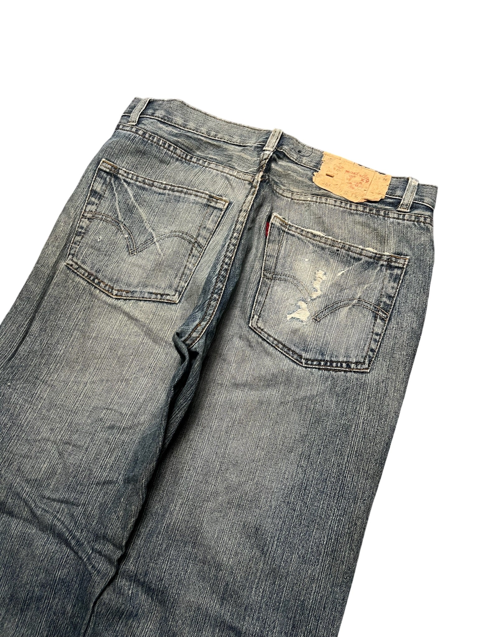 LEVI'S WASHED JEANS (197)