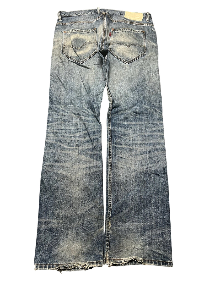 LEVI'S WASHED JEANS (230)