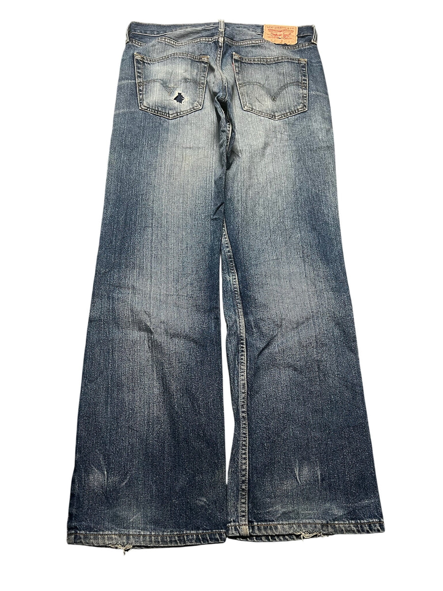 LEVI'S WASHED JEANS (237)